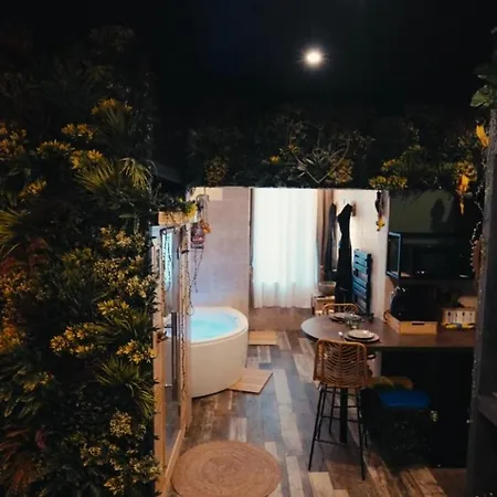 Jungle - Sauna & Balneo Apartment Chateau-Thierry
