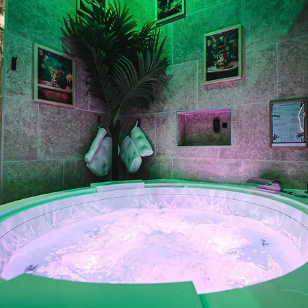 Jungle - Sauna & Balneo Apartmán *