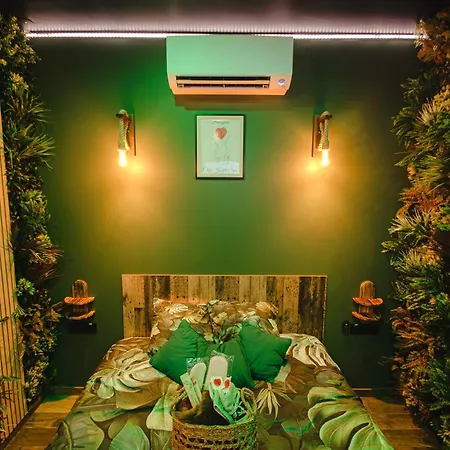Jungle - Sauna & Balneo * Chateau-Thierry